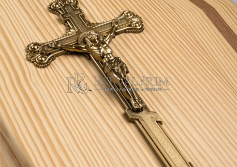 Cruciulita Plasti pe sicriu-1